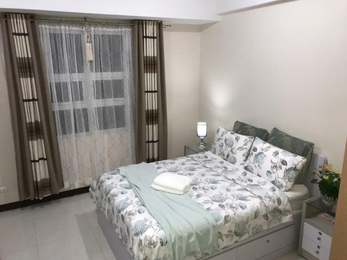 Chillax Studio 101 Newport Boulevard Manila Exterior foto