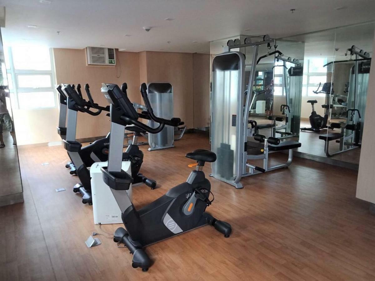Chillax Studio 101 Newport Boulevard Manila Exterior foto