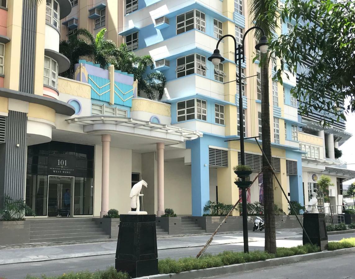 Chillax Studio 101 Newport Boulevard Manila Exterior foto