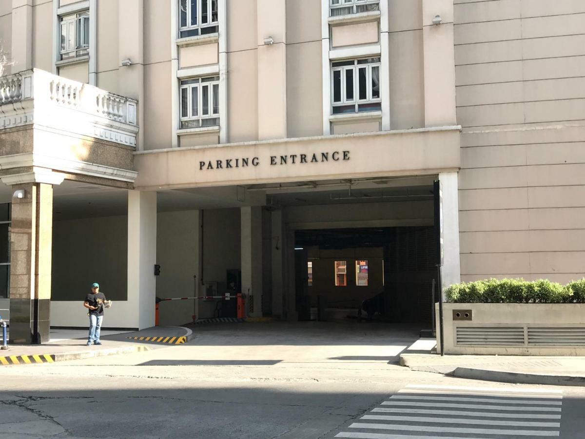 Chillax Studio 101 Newport Boulevard Manila Exterior foto