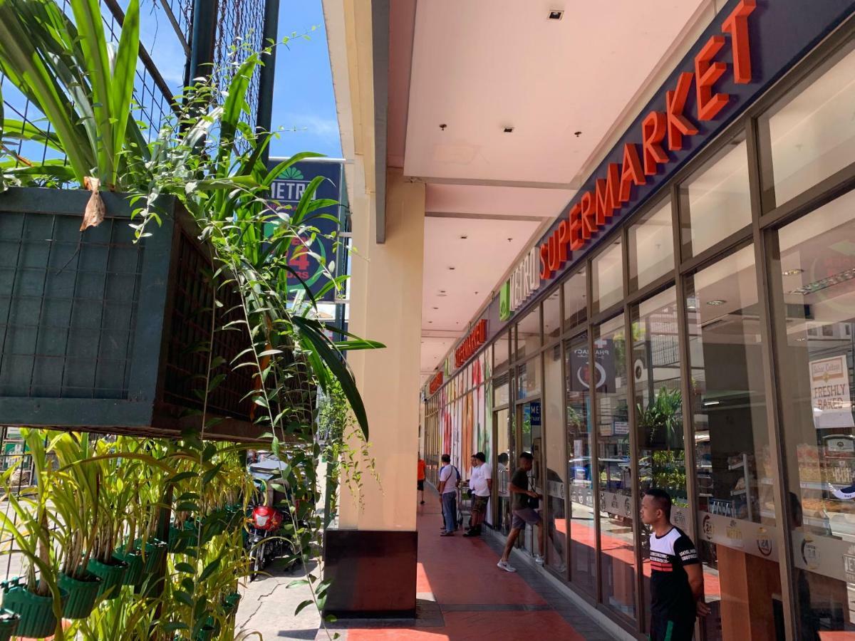 Chillax Studio 101 Newport Boulevard Manila Exterior foto